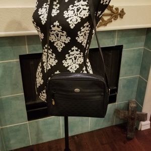 Authentic Vintage Gucci Crossbody Handbag Purse GG